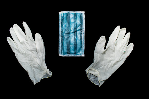 面罩与乳胶手套，以对抗新型电晕预防和保护概念图片下载