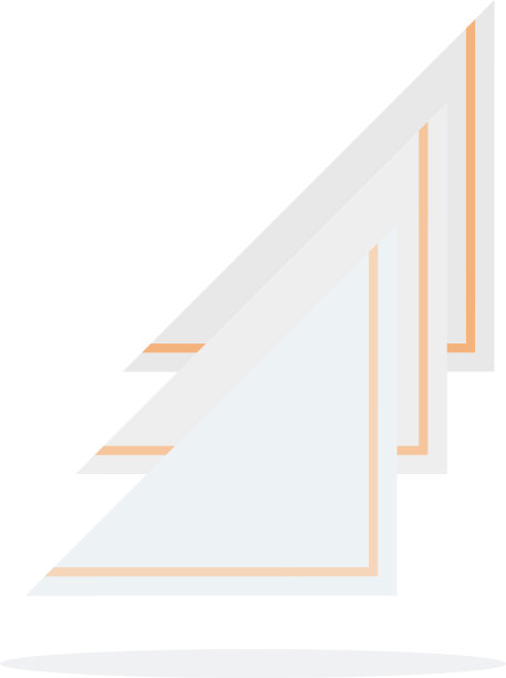 黄边折叠的三角形餐巾纸图片下载