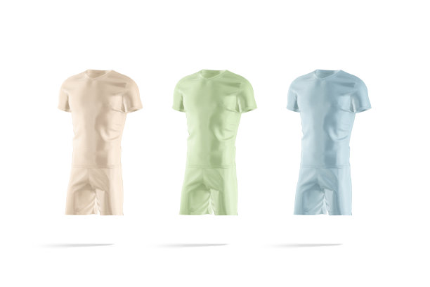 空白彩色足球制服与t恤和短模型，孤立图片下载