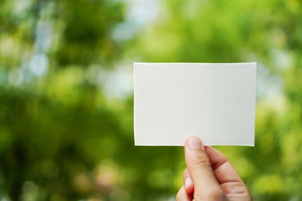 自然背景白纸的复制空间。用于将文本放在空格上。图片下载