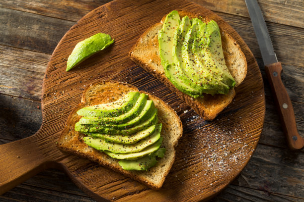 健康自制牛油果吐司图片下载