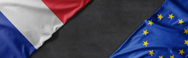 带有复制空间的法国和欧盟国旗图片下载