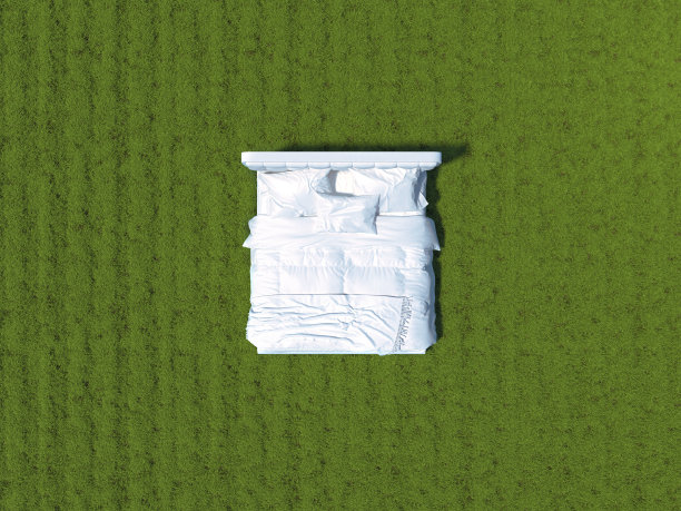 户外草地上放着一张铺着白色亚麻布的床。白色的床在露天被景观包围在一个顶视图。创意概念插图与复制空间。3 d渲染。图片下载