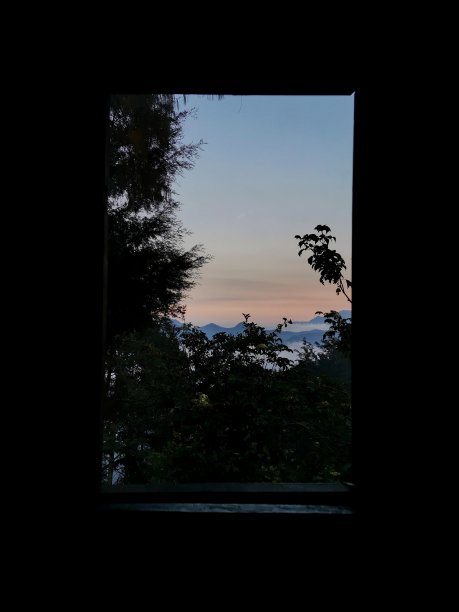 天空的阴影图片下载