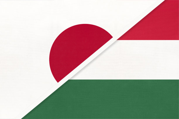 日本vs匈牙利，两国国旗的象征。亚洲和欧洲国家之间的关系。图片下载