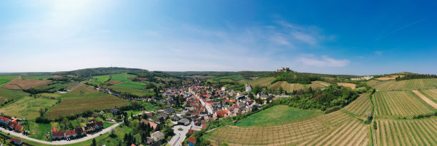 下奥地利魏因维尔特尔的福肯斯坦。图片下载