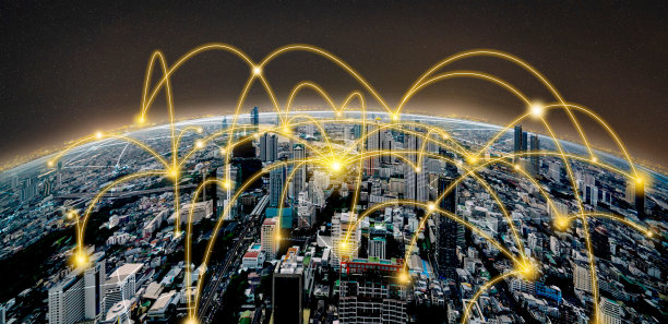 现代创意电信与互联网网络在智慧城市中互联互通。图片下载