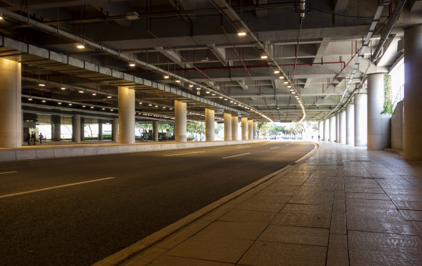 中国广州的地下道路图片下载