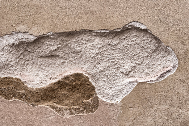 旧墙破损，灰泥破裂。图片下载