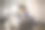 一位父亲抱着他的宝贝儿子在电脑上远程工作。图片下载