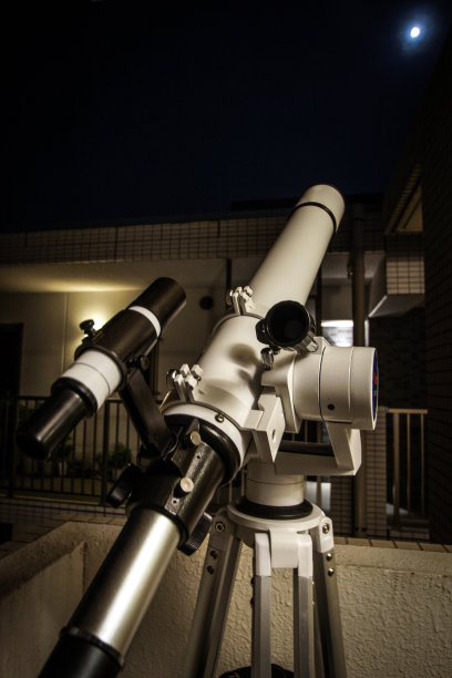 用望远镜观测的天文图像图片下载