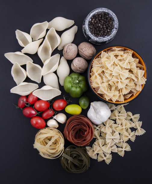 Conchiglie、蝴蝶和意大利宽面条图片下载