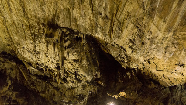 美丽的Ialomitei洞穴，布吉山脉，罗马尼亚，布吉国家公园图片下载