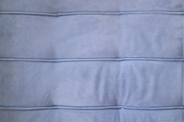 紫色天鹅绒靠垫是美丽的背景或壁纸图片下载