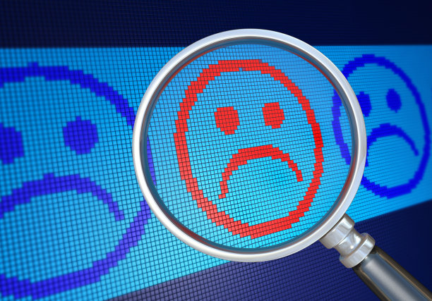 悲伤的笑脸图片下载