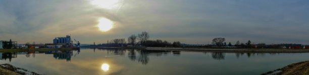 全景图:多瑙河主航道德国图片下载