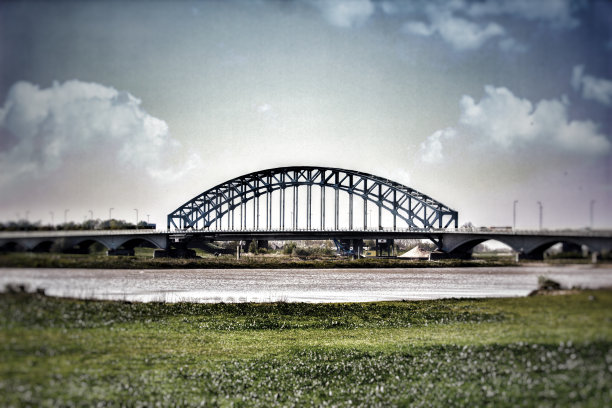 乌德 · 伊塞尔布鲁格 · 兹沃勒图片下载