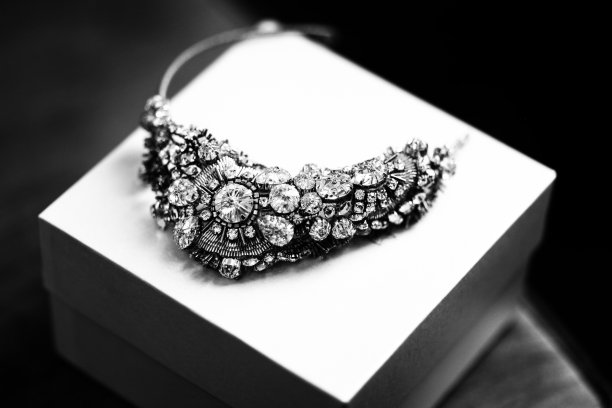 新娘的头饰图片下载