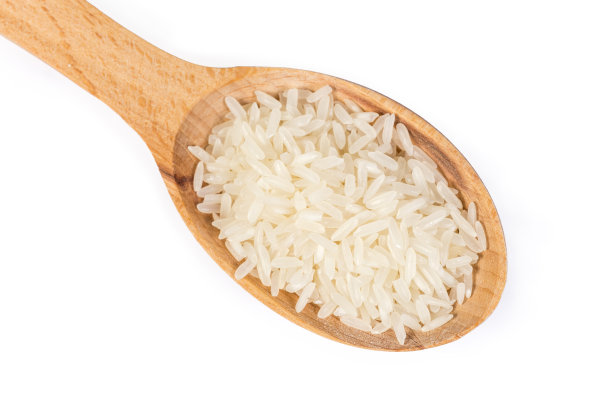 白底木勺装生印度香米图片下载