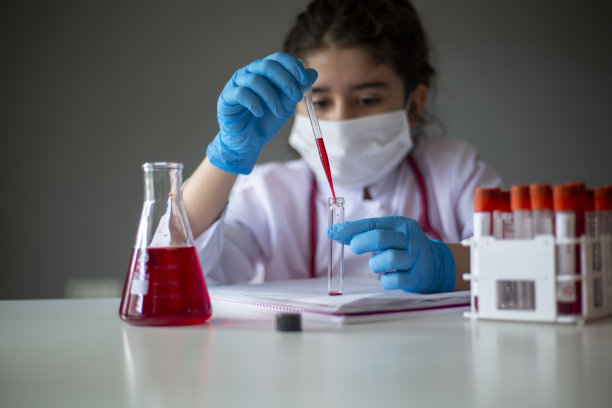 小科学家做实验图片下载