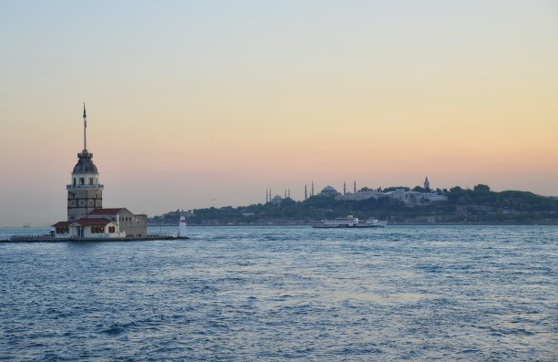 伊斯坦布尔历史半岛和处女塔图片下载