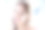 亚洲女人洗澡后用泡沫洗脸。素材图片