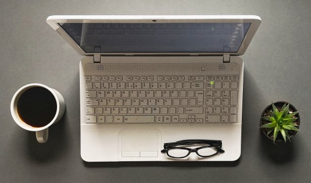 在家工作图片下载