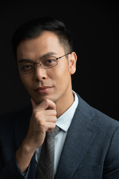 成功的商业精英图片下载