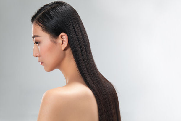 一个青年女人美发肖像图片下载