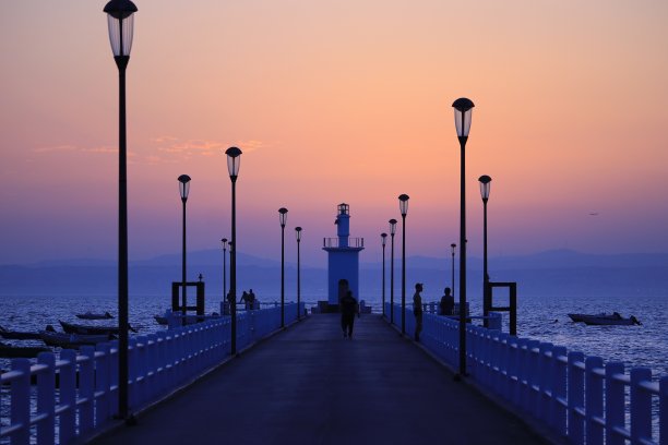 蓝色的小时图片下载