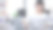 年轻的亚洲女性在办公室使用笔记本电脑时背痛图片下载