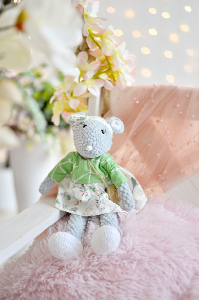 手工制作的儿童玩具。儿童聚会的装饰品。图片下载