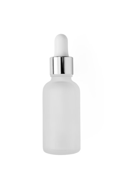 磨砂玻璃瓶与滴管银色金属杯孤立在白色背景，俯视图。模型的美容产品图片下载