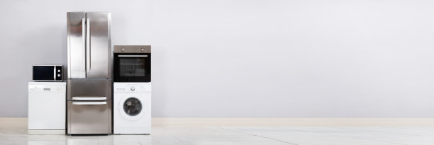 家用电器在地板上图片下载