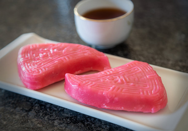 新加坡中餐红桃糕或蒸糯米糕图片下载