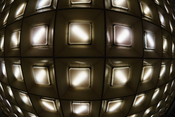 灯光设计中的蜂窝状图案。图片下载