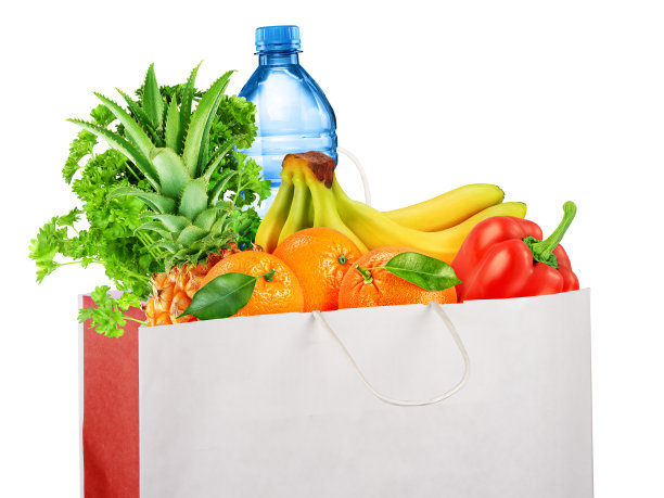 食品袋与水果和蔬菜孤立在白色图片下载