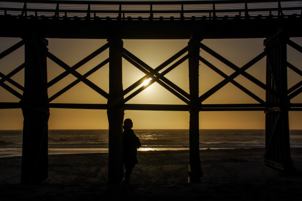 女人的轮廓图片下载