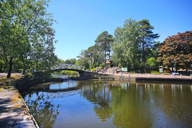 沙浦卡水上公园是一个迷人的城市中心公共花园。在这个国家，Kotka, Kymenlaakso省，该公园获得了比其他任何公园更多的赞誉。图片下载