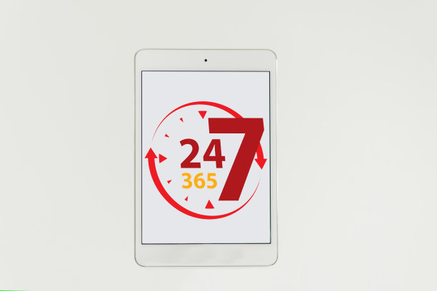 平板电脑展示：自适应设计屏幕图片下载