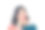 穿着白色t恤和牛仔裤的女人在明亮的白色背景前拿着许多购物袋图片下载