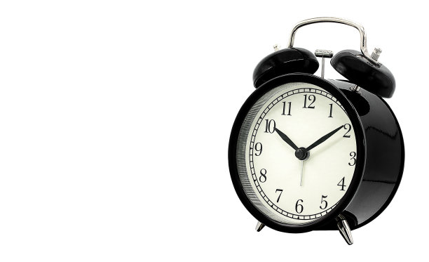 闹钟孤立在一个白色背景与剪辑路径图片下载
