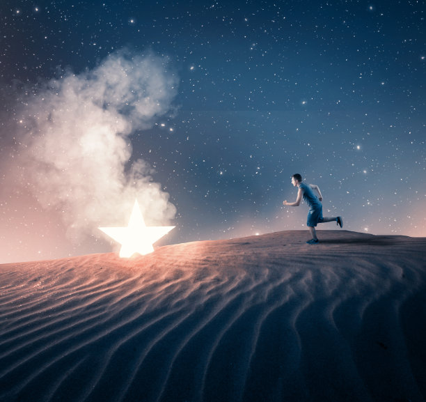 奔向月球的人落在了沙漠里。图片下载