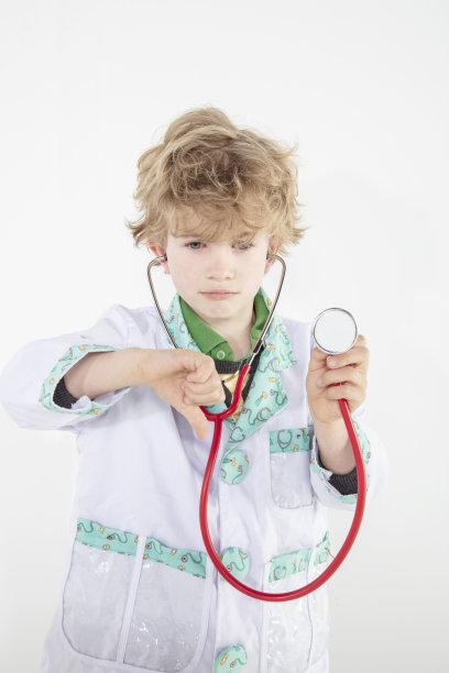 年轻医生表现出消极情绪图片下载