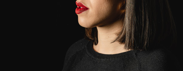 女人红嘴唇图片下载