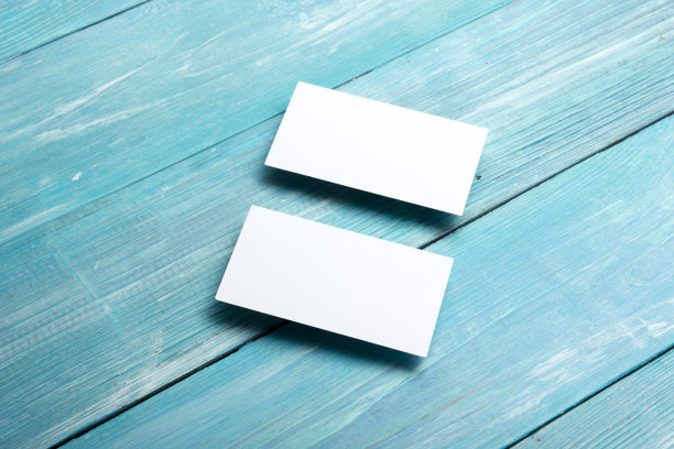 名片空白。模型上的彩色背景。平的。文本复制空间图片下载