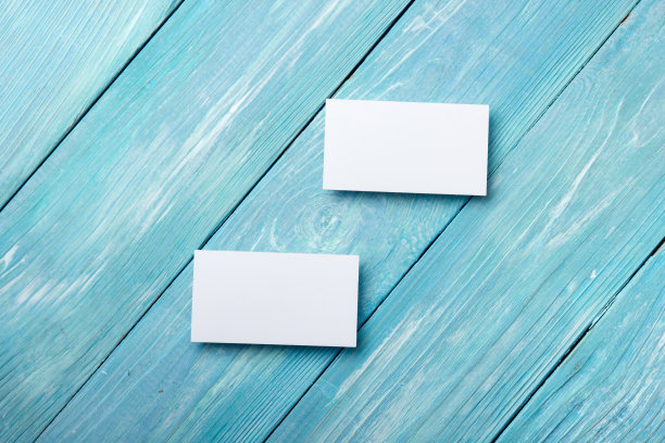名片空白。模型上的彩色背景。平的。文本复制空间图片下载