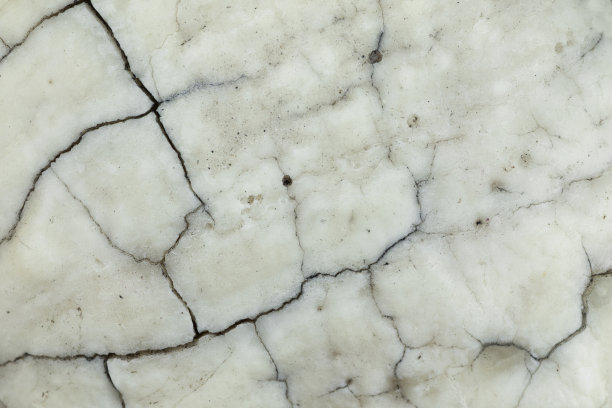 旧马牙上的裂缝图片下载