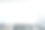 现代的阁楼内部房间与空的白色墙壁图片下载
