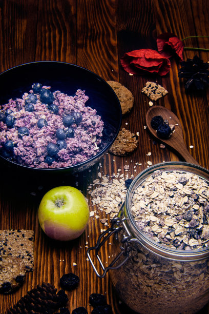 瓦罐里的干果燕麦片-燕麦片-隔夜燕麦片图片下载